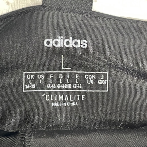 Adidas top - Picture 5 of 6